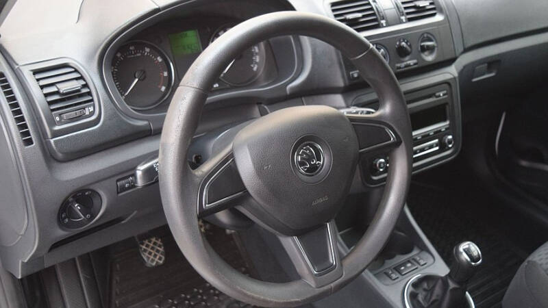 Немного машины за немного денег: гид по покупке Skoda Fabia