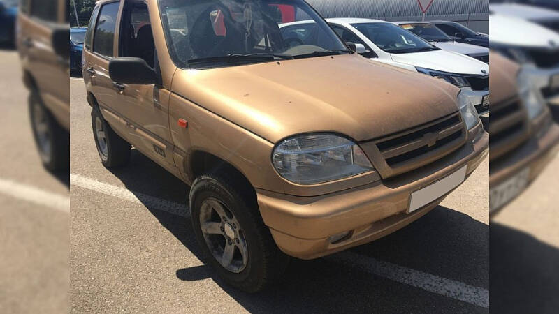 В деревню, в глушь, в Саратов: гид по покупке Chevrolet Niva