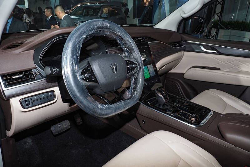 Mitsubishi Pajero Sport и компания: выбираем рамный внедорожник от 1,5 до 7 миллионов рублей