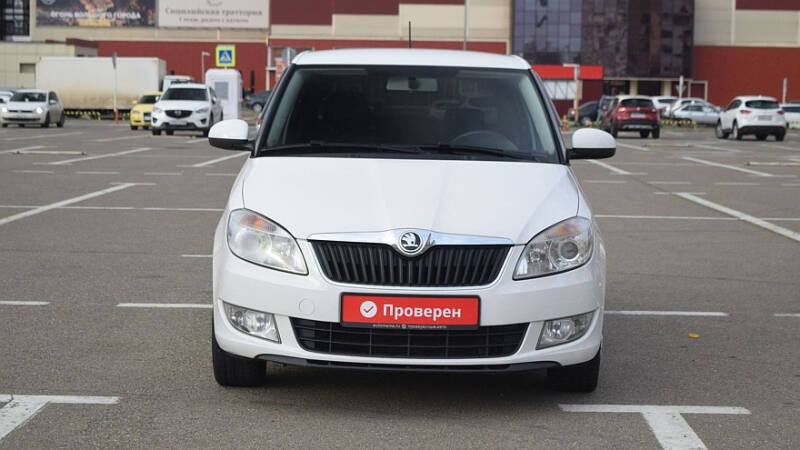 Немного машины за немного денег: гид по покупке Skoda Fabia