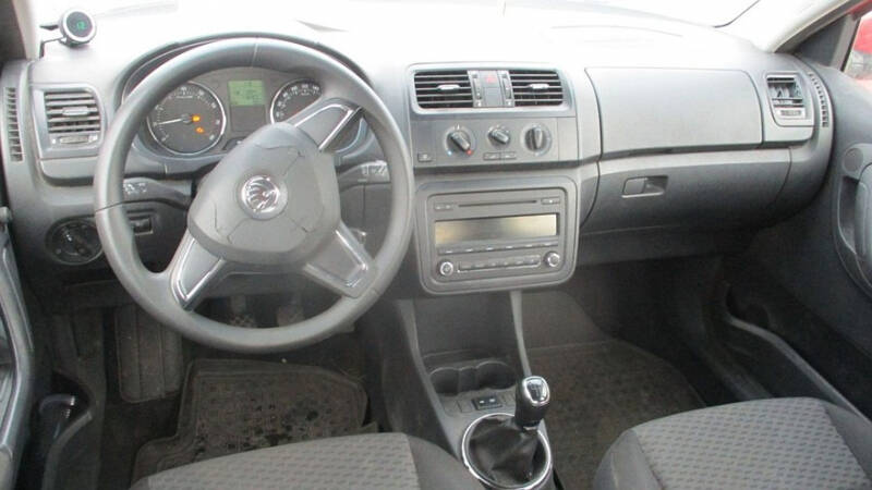 Немного машины за немного денег: гид по покупке Skoda Fabia