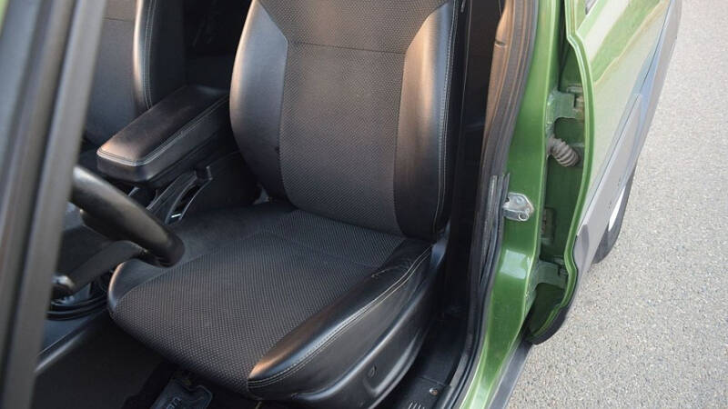 В деревню, в глушь, в Саратов: гид по покупке Chevrolet Niva