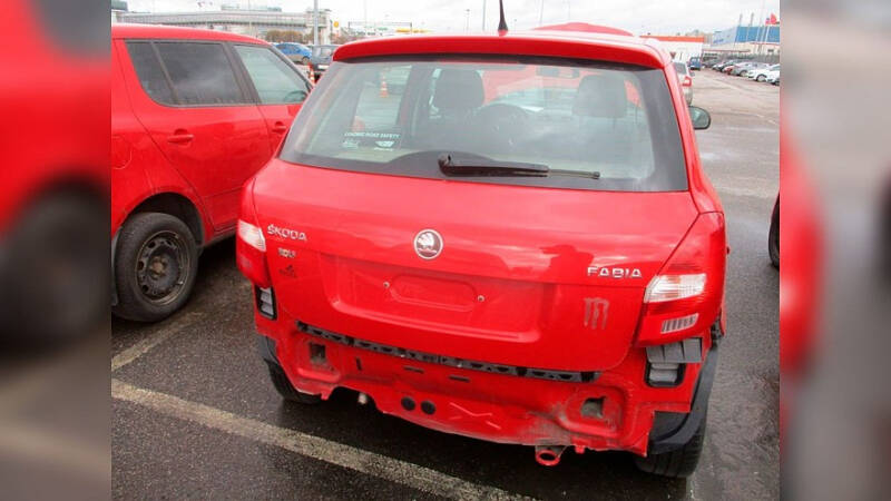 Немного машины за немного денег: гид по покупке Skoda Fabia