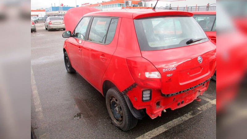 Немного машины за немного денег: гид по покупке Skoda Fabia