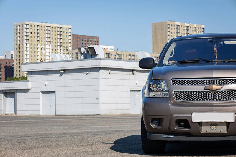 Chevrolet Tahoe III (GMT920) с пробегом: сложнейшие передние крылья и нежный номер рамы