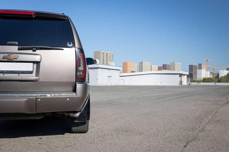 Chevrolet Tahoe III (GMT920) с пробегом: сложнейшие передние крылья и нежный номер рамы