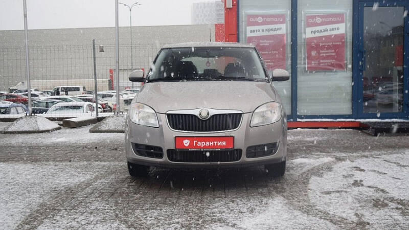 Немного машины за немного денег: гид по покупке Skoda Fabia
