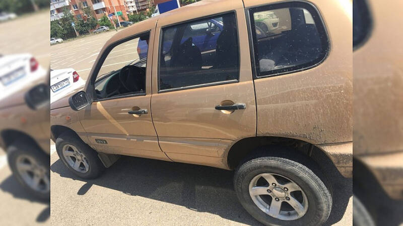 В деревню, в глушь, в Саратов: гид по покупке Chevrolet Niva