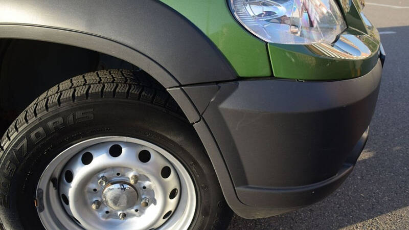В деревню, в глушь, в Саратов: гид по покупке Chevrolet Niva