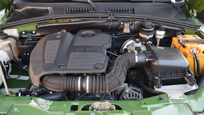 В деревню, в глушь, в Саратов: гид по покупке Chevrolet Niva