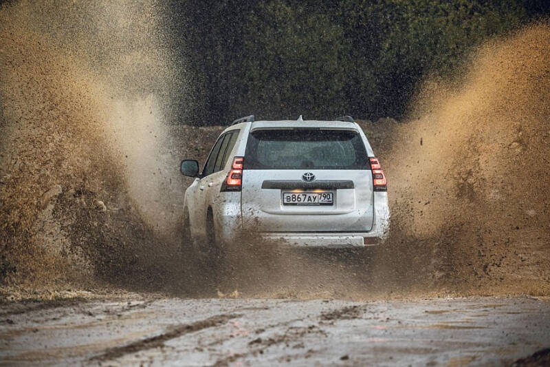 Mitsubishi Pajero Sport и компания: выбираем рамный внедорожник от 1,5 до 7 миллионов рублей