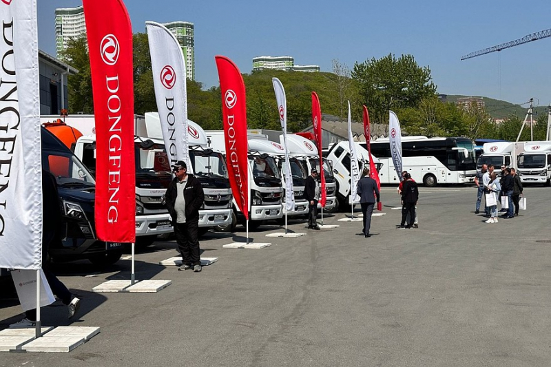 Автопробег грузовиков DONGFENG «Следуй за солнцем» стартовал во Владивостоке