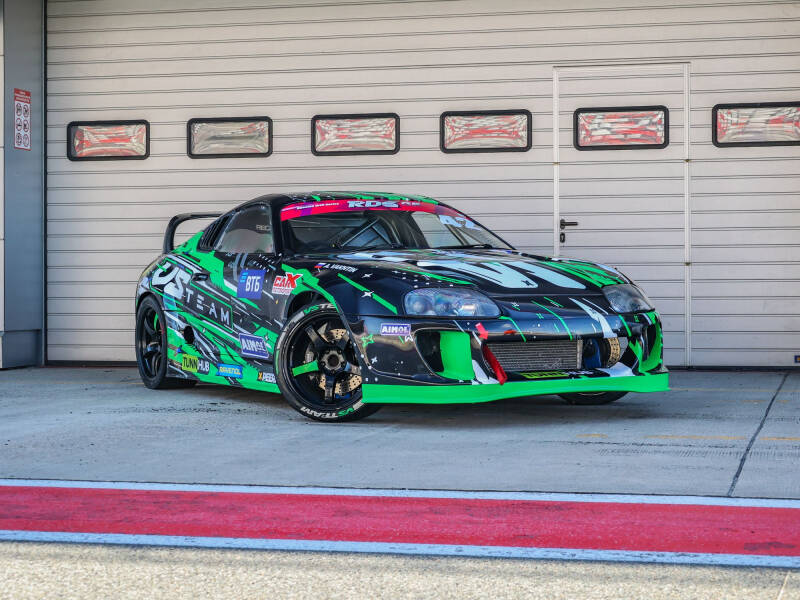 Маскировка под сток: тюнинг Toyota Supra для RDS GP