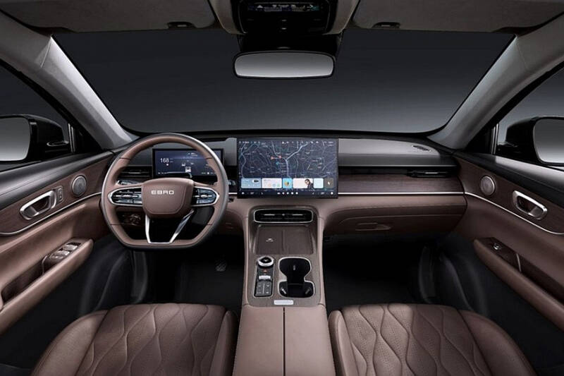 Обновлённые Chery Tiggo 7 Pro и Tiggo 8 Pro превратились в «европейцев» Ebro S700 и S800