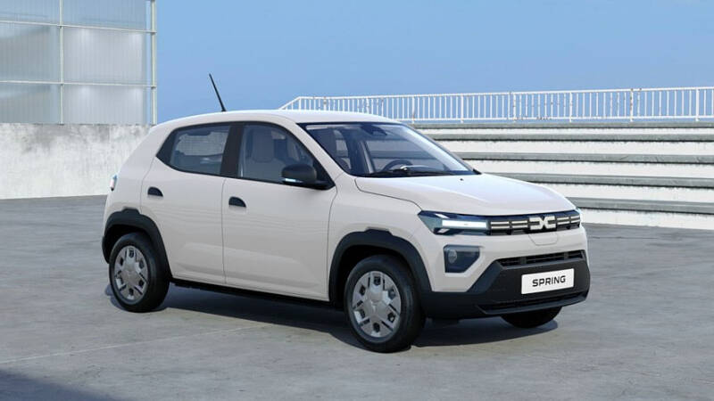 Дешевле только даром: обновлённый Dacia Spring выходит на рынок, объявлены цены