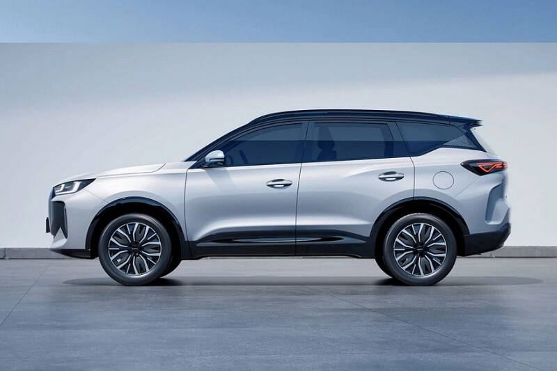 Обновлённые Chery Tiggo 7 Pro и Tiggo 8 Pro превратились в «европейцев» Ebro S700 и S800
