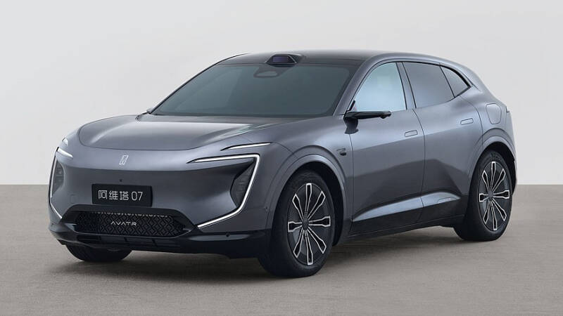 Новый кроссовер марки Avatr от Changan сбросил камуфляж