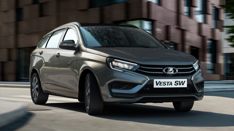 АВТОВАЗ поднял цены на модели Lada. Прибавка – от 50 до 70 тысяч рублей