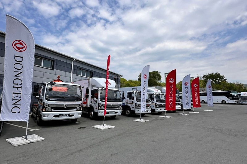 Автопробег грузовиков DONGFENG «Следуй за солнцем» стартовал во Владивостоке