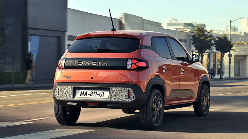 Дешевле только даром: обновлённый Dacia Spring выходит на рынок, объявлены цены