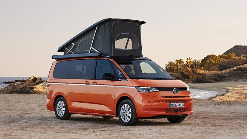 Volkswagen рассекретил серийный кемпер California нового поколения