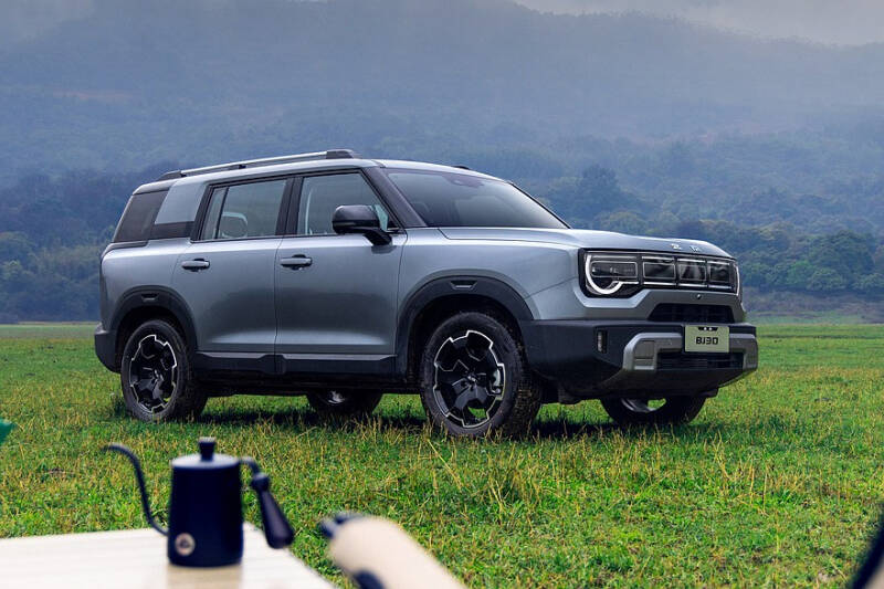 Новый BAIC Beijing BJ30 поступил в продажу и оказался дешевле конкурентов