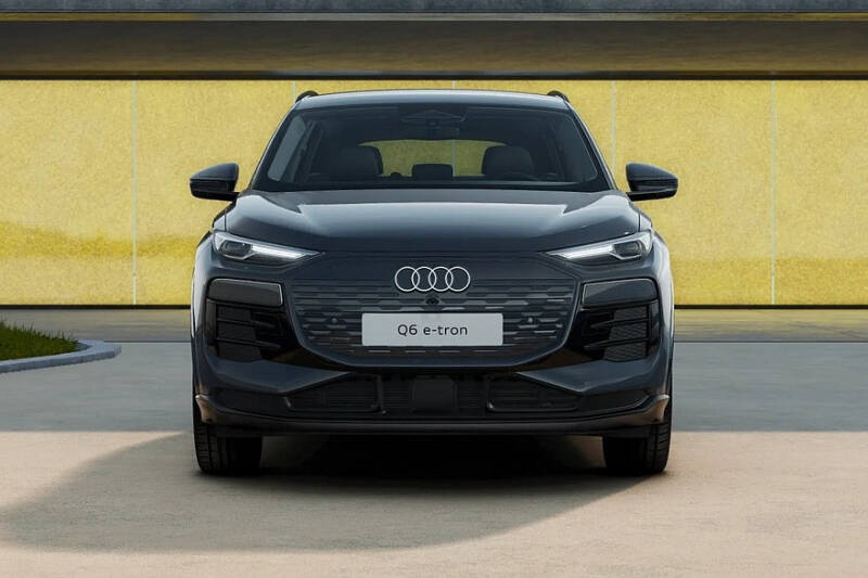 Кроссовер Audi Q6 e-tron Performance: почему-то не самый мощный, а самый дешёвый