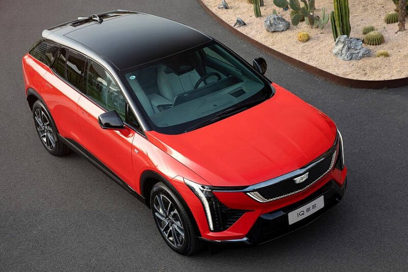 Электрический кроссовер Cadillac Optiq выходит на рынок: дешевле иных «китайцев»!