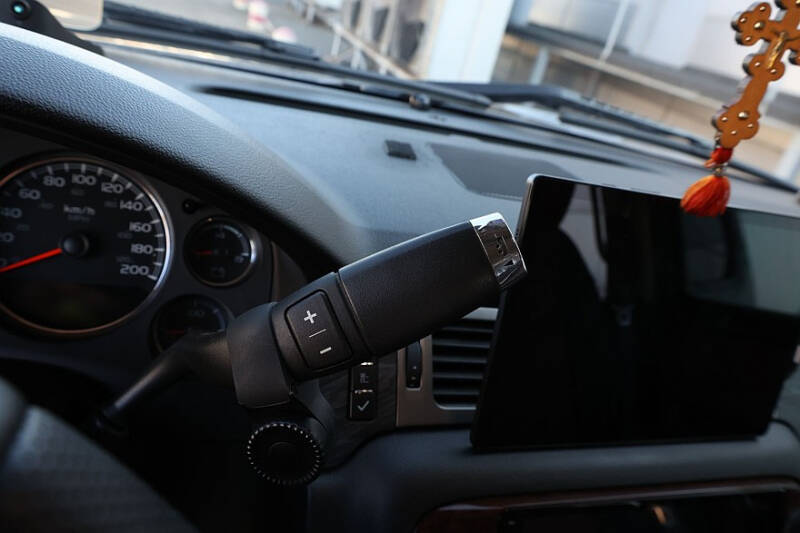 Chevrolet Tahoe III (GMT920) с пробегом: рычаги по сто тысяч, болты от КАМАЗа и крепкие V8