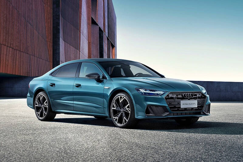 Audi A6 и компания: выбираем седан Е-класса от 3 до 13 миллионов рублей