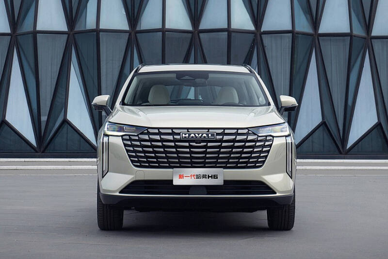 Объявленный новым поколением Haval H6 предложен с двумя моторами на выбор
