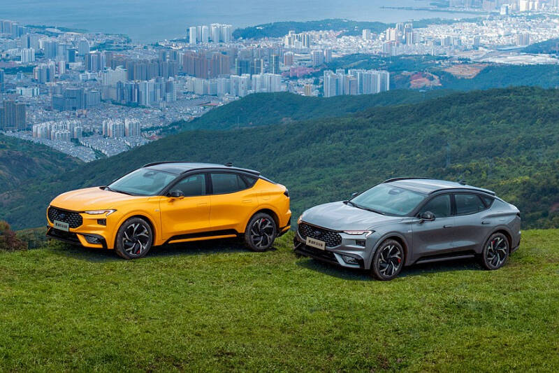 Провальный кросс-лифтбек Ford Evos превратился в Mondeo, получил новую начинку и подешевел