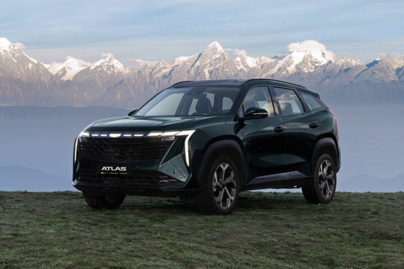 Geely Atlas с полным приводом и новой коробкой: цены в России