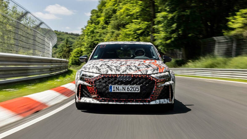 Обновлённый Audi RS 3 обновил рекорд Нюрбургринга. Ждём ответа от BMW M2