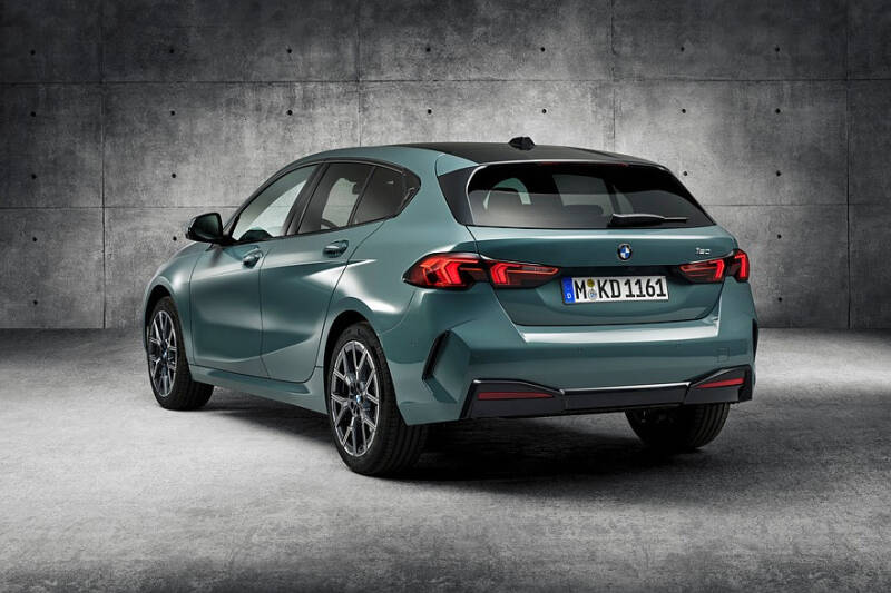 Рестайлинговый BMW 1 Series объявлен новым поколением: без механики и буквы i