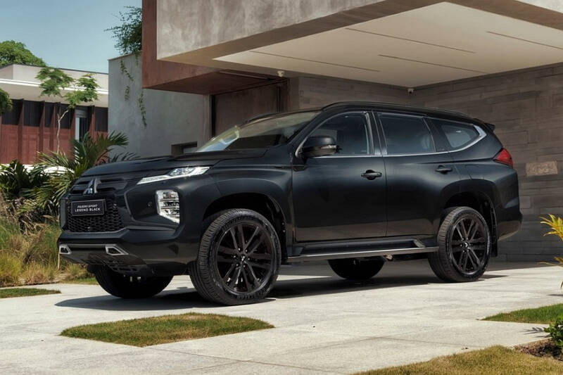 Mitsubishi Pajero Sport: кому-то рестайлинг, а кому-то – лимитированная «черная» версия