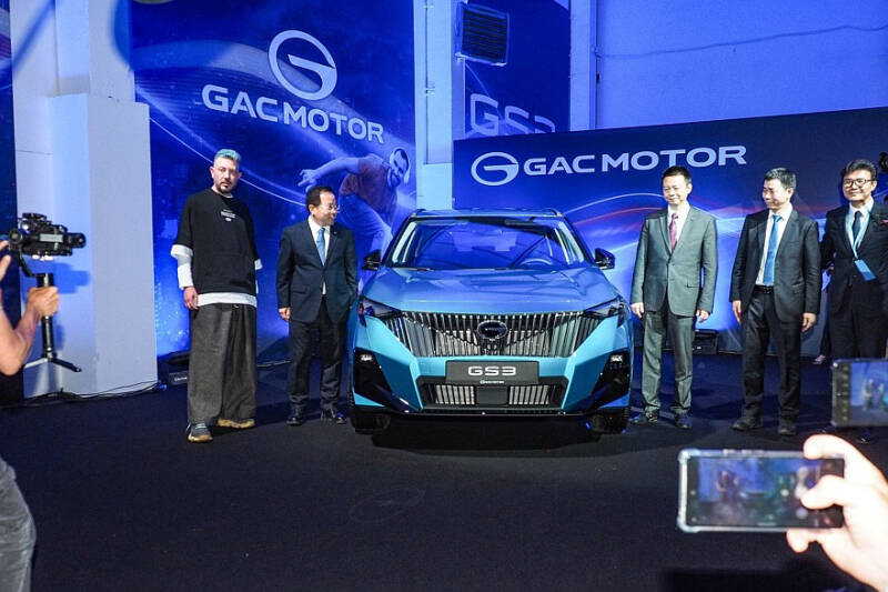 Полигональный арт-объект: первое знакомство с GAC GS3