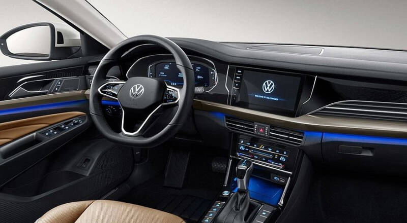 Audi A6 и компания: выбираем седан Е-класса от 3 до 13 миллионов рублей