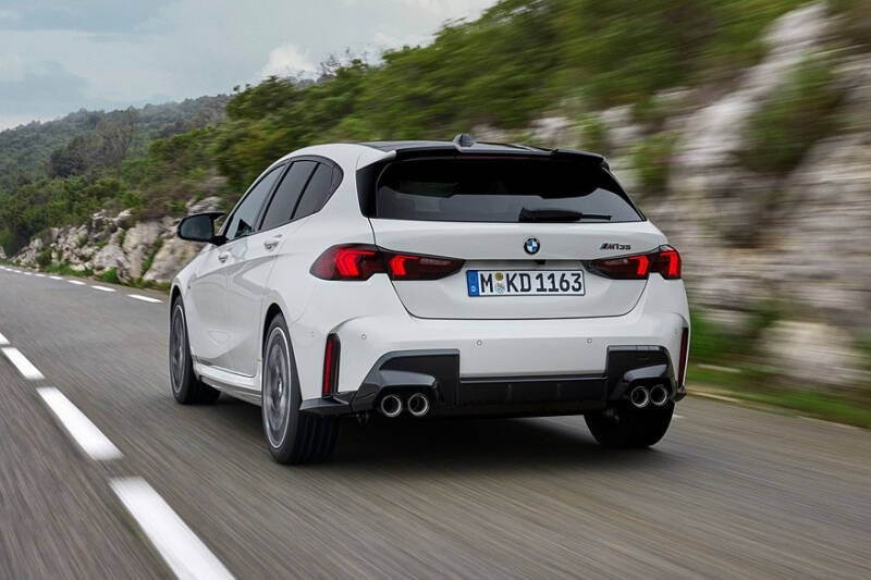Рестайлинговый BMW 1 Series объявлен новым поколением: без механики и буквы i