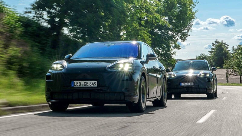 Новый Porsche Cayenne показался на первых фото: он не заменит, а дополнит старый
