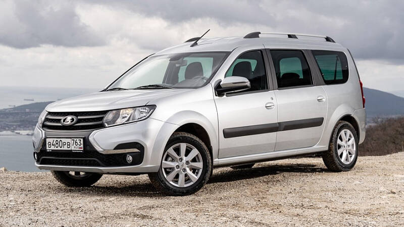 Перечень автомобилей для чиновников пополнился за счёт Xcite X-Cross 7 и Lada Largus