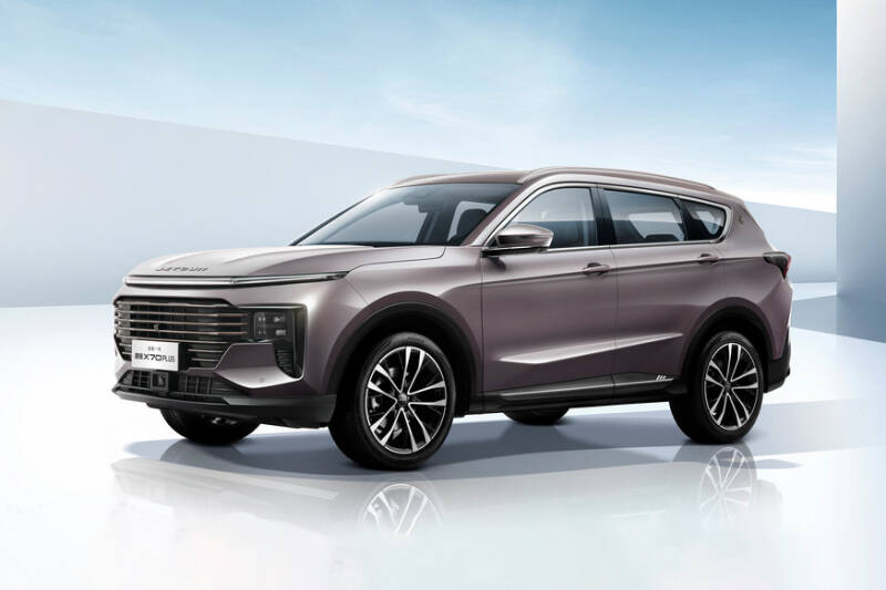 Новый Jetour X70 Plus показался на официальных фото: такой кроссовер могут привезти в РФ