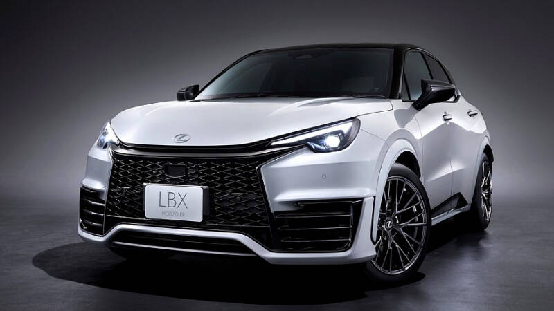 Спортивный кроссовер Lexus LBX Morizo RR с техникой от Toyota GR Yaris стал серийным