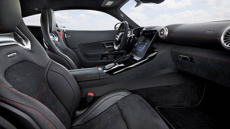 Трековый спорткар: Mercedes-AMG представил GT 63 Pro 4Matic+