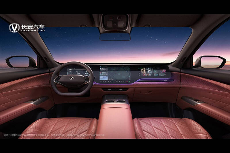 Changan CS75 Plus нового поколения показал салон: он не такой, как ждали