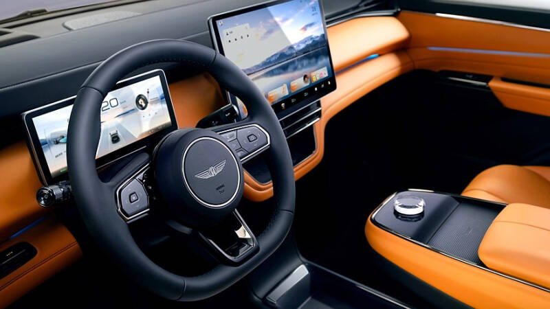 Роскошный минивэн LEVC L380 от Geely выходит на рынок в четырёх версиях