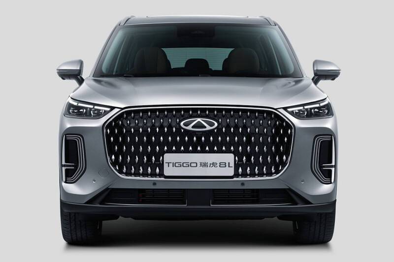 Новый Chery Tiggo 8L выходит на рынок: богатые комплектации и полный привод