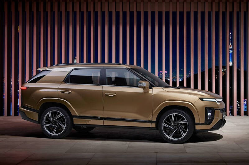 Линейку бывшего SsangYong пополнил «купеобразный» кроссовер Actyon: официальные фото