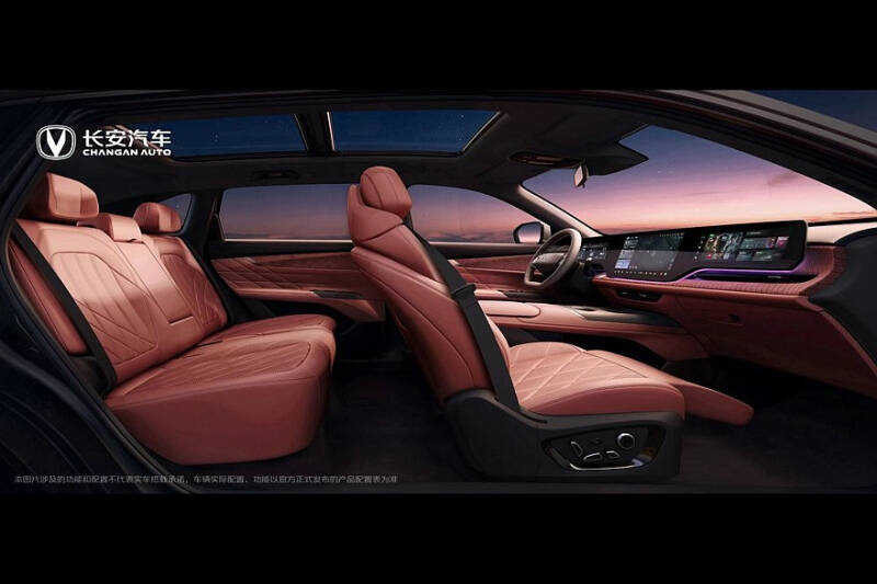 Changan CS75 Plus нового поколения показал салон: он не такой, как ждали