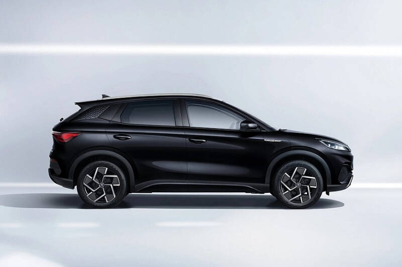 Toyota bZ4X и компания: 10 самых дешевых электромобилей российского рынка